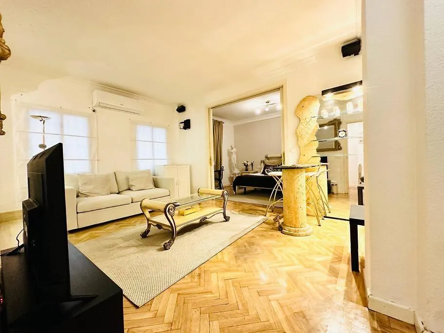 Apartamento Entero En Chamartin 113 Madrid 0*,  España