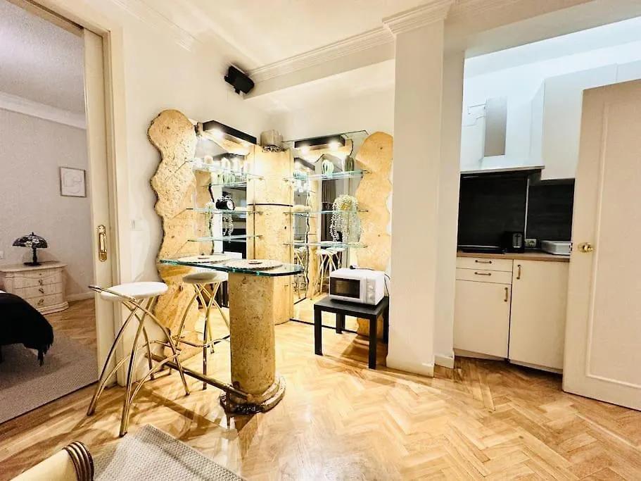 Apartamento Entero En Chamartin 113 Мадрид